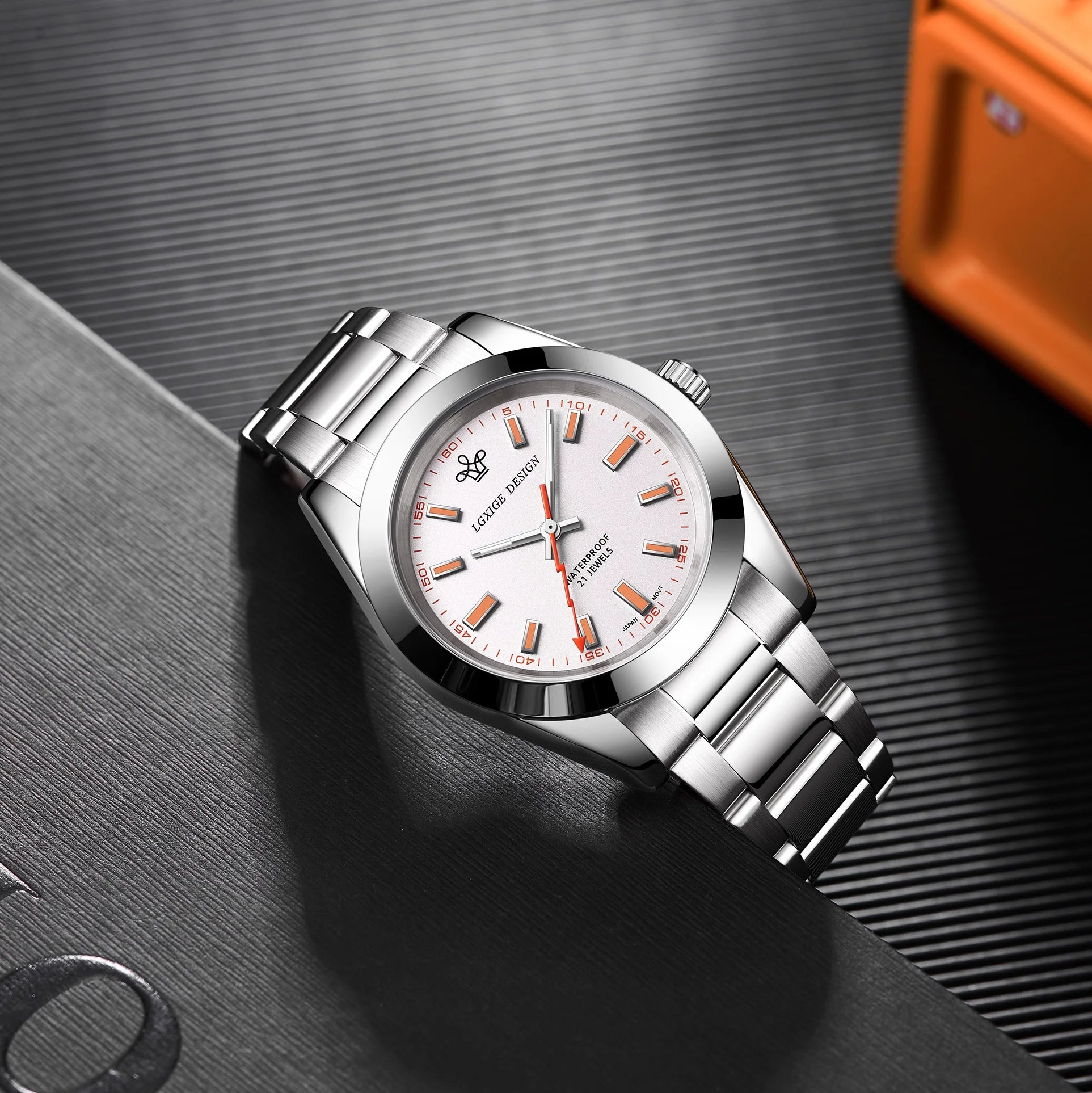 THE HORIZON - Arctic Steel